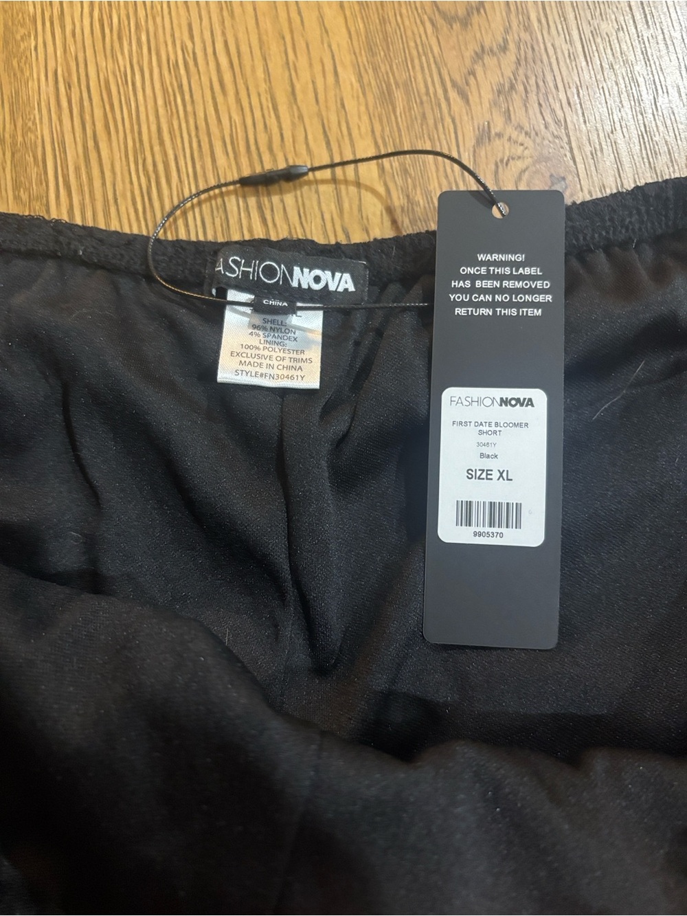 Black Lace Ruffle Shorts - Picture 3 of 3